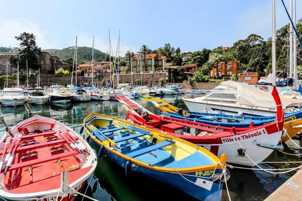 French Riviera 1 Bedroom On The Facing Cannes Theoule-sur-Mer