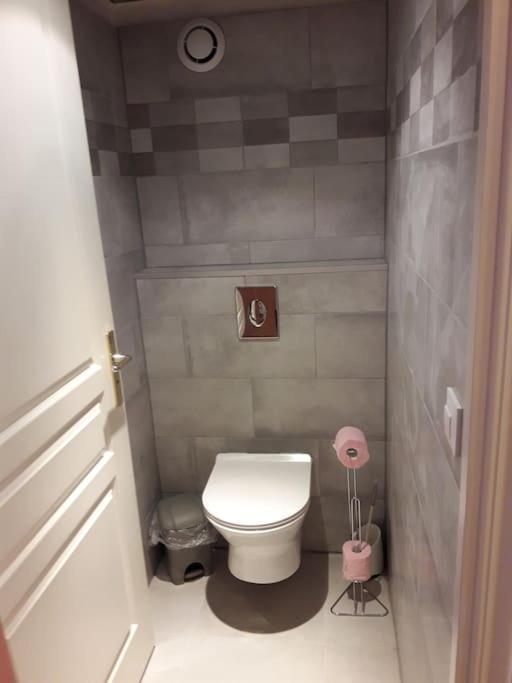 French Riviera 1 Bedroom On The Facing Cannes