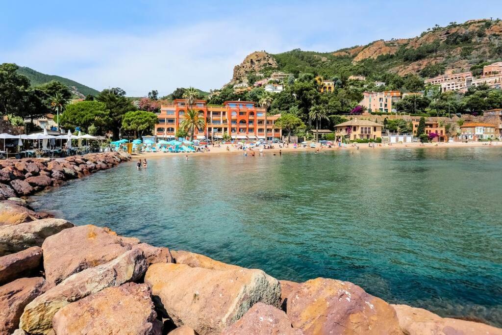 French Riviera 1 Bedroom On The Facing Cannes * Theoule-sur-Mer